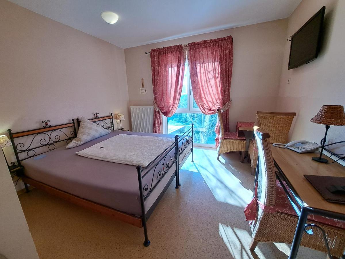 Mediterran Hotel Juwel Karlstein am Main ภายนอก รูปภาพ