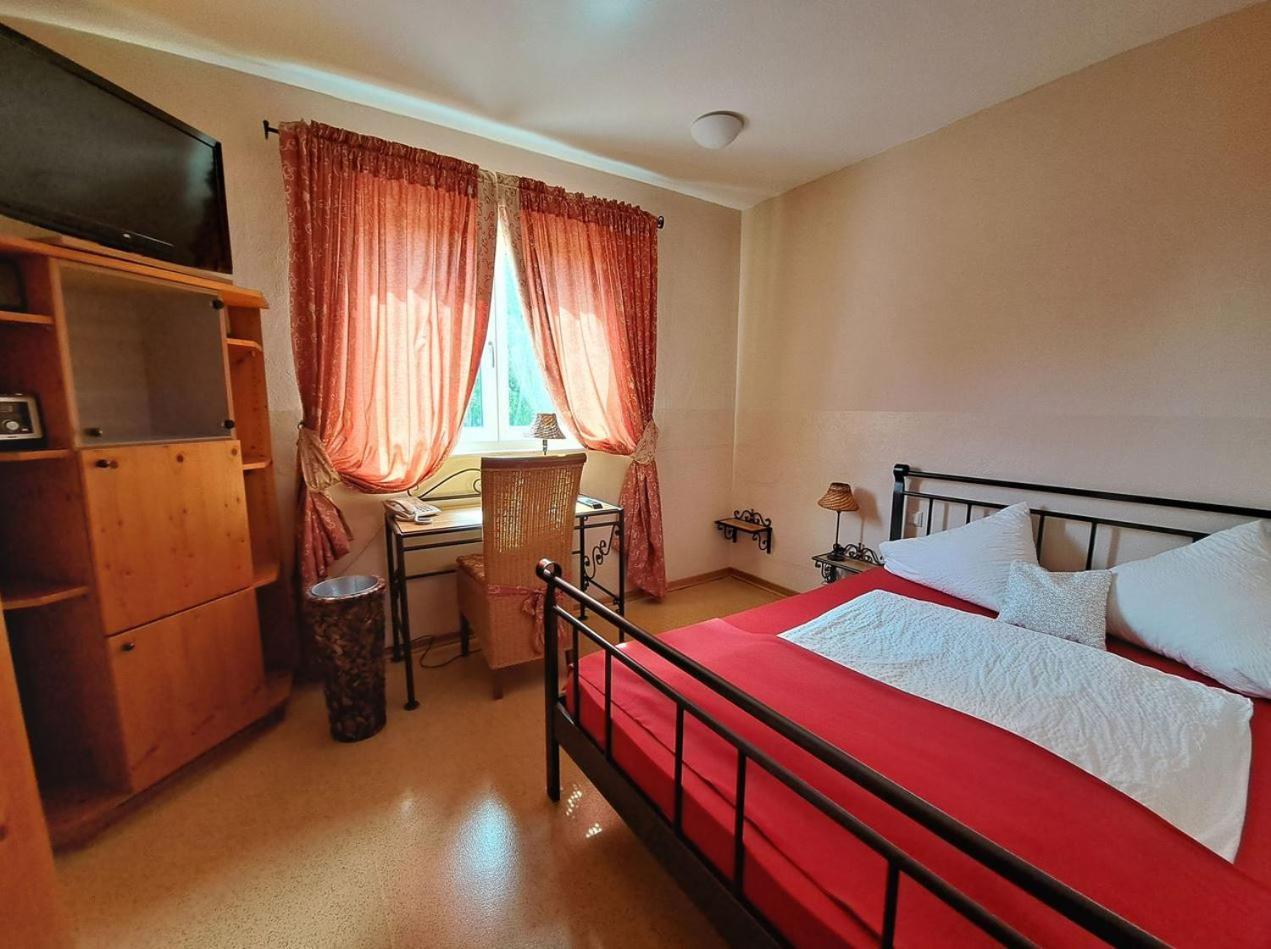 Mediterran Hotel Juwel Karlstein am Main ภายนอก รูปภาพ