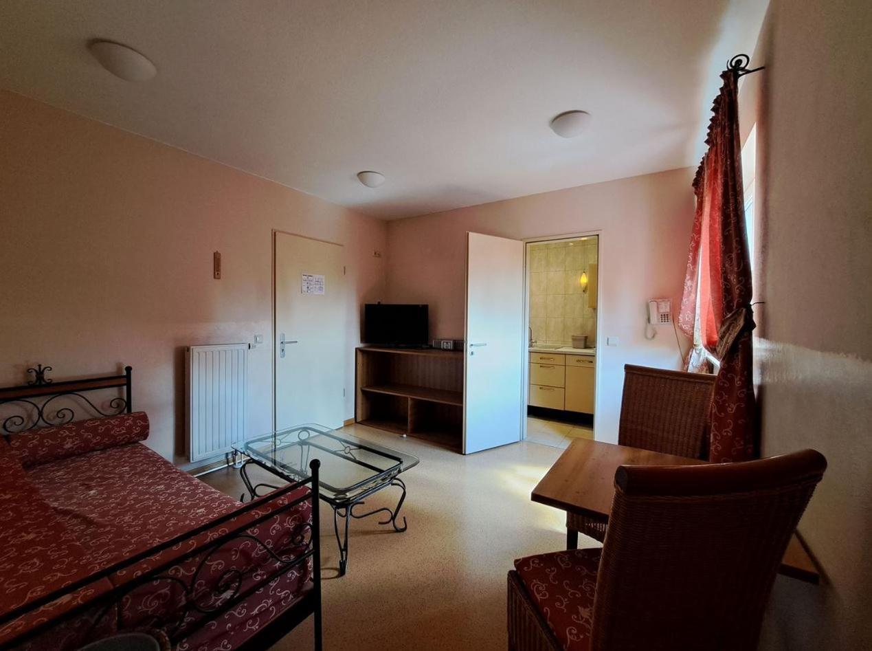 Mediterran Hotel Juwel Karlstein am Main ภายนอก รูปภาพ
