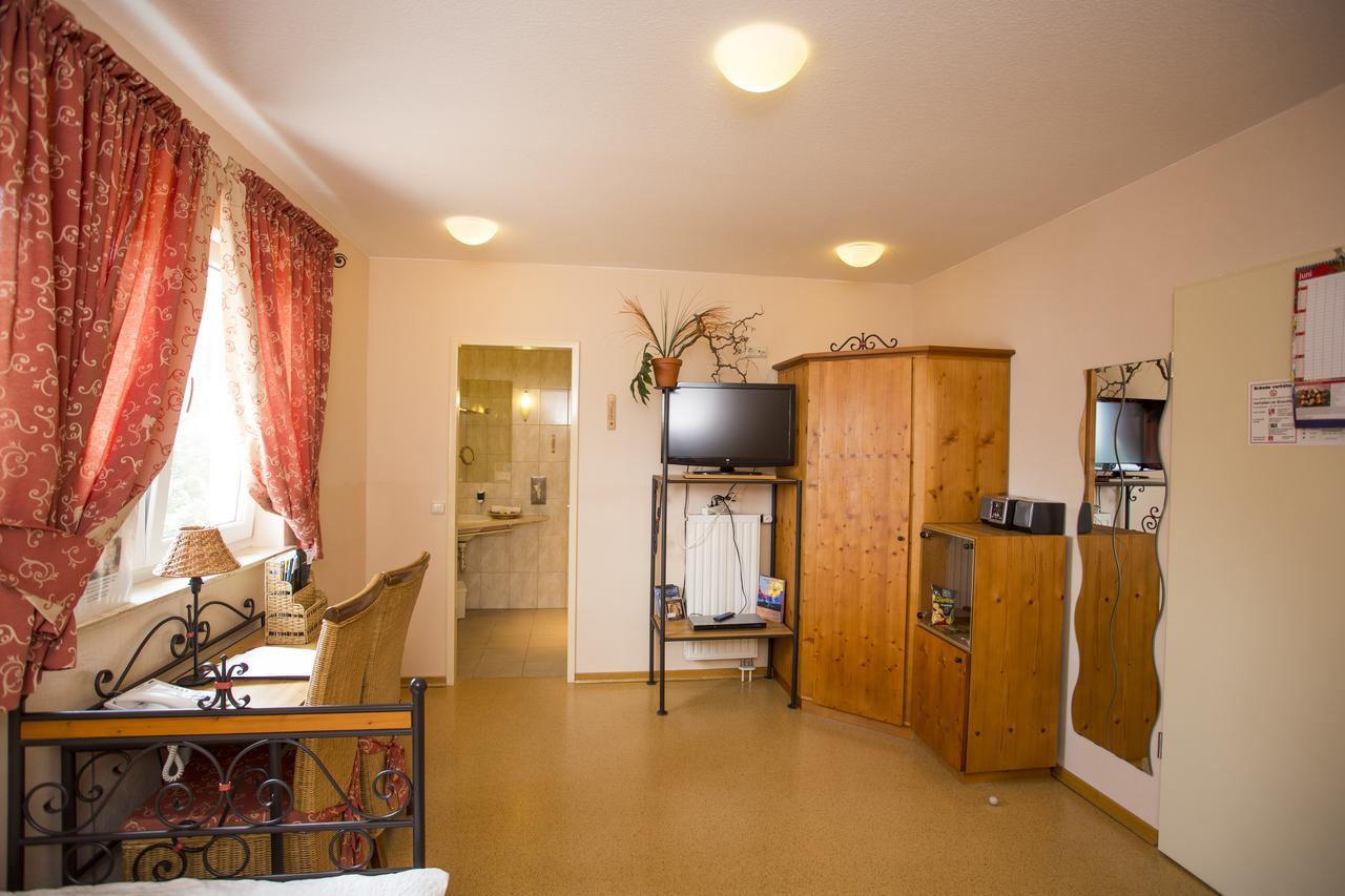 Mediterran Hotel Juwel Karlstein am Main ภายนอก รูปภาพ